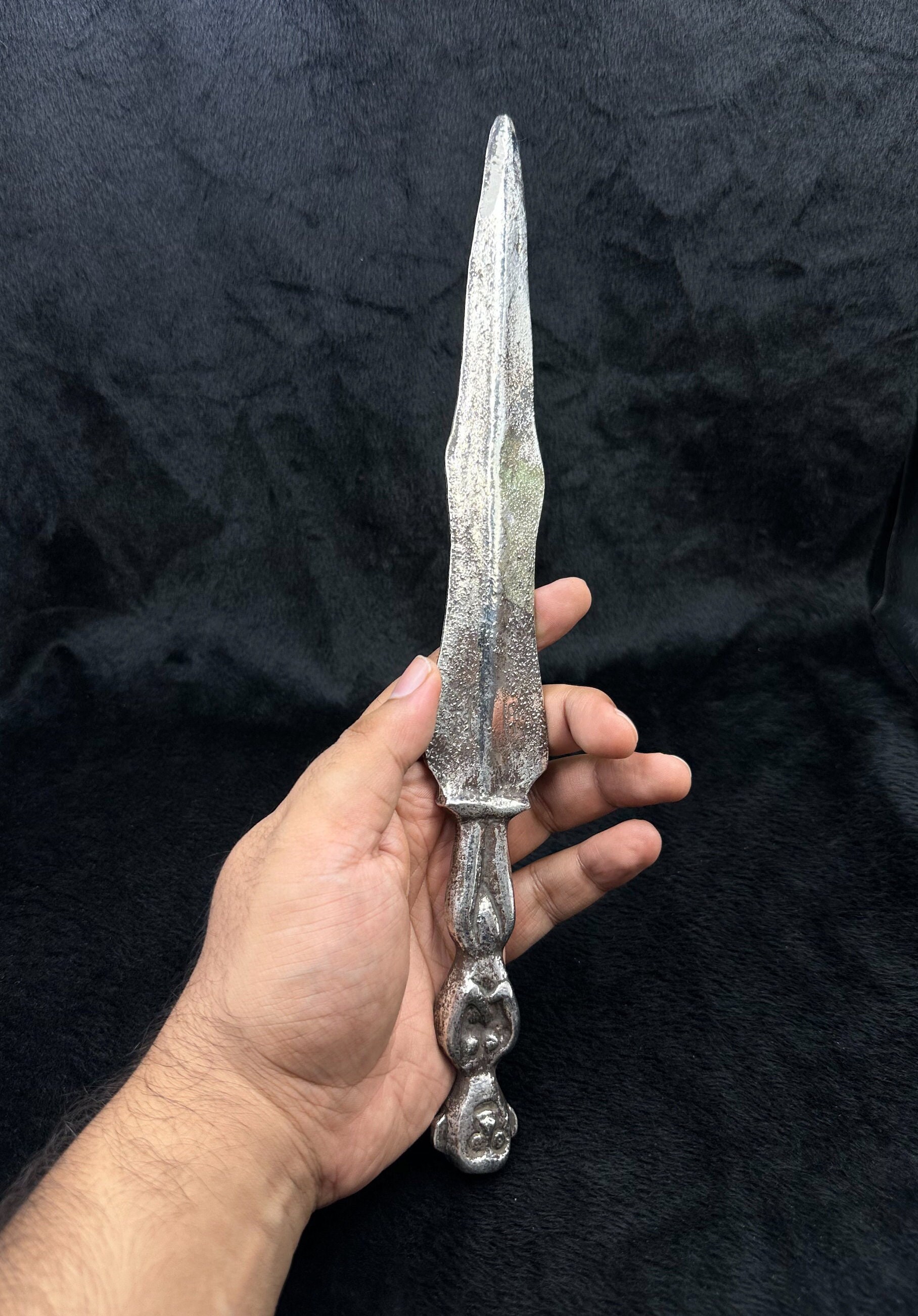 古代ローマの銀メッキ短剣：ユニークな戦士用ナイフ - Etsy 日本