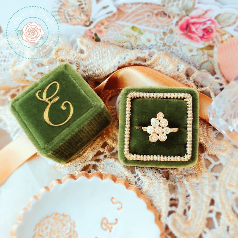 vintage velvet ring box