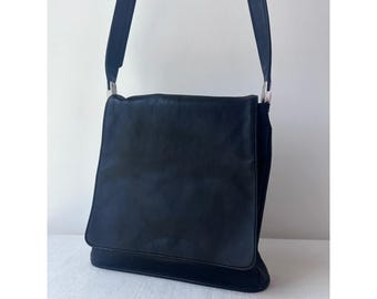 Liz Claiborne Vintage 90s Black Leather Messenger Bag Y2K Minimalist Crossbody