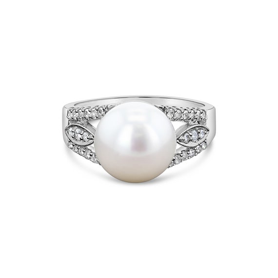 11MM Freshwater Pearl Ring With Diamond Accents .25cttw 14k White