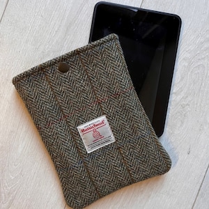 Harris Tweed Paperwhite kindle cover - 32 patterns to choose from