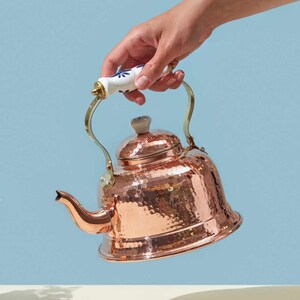 Bouilloire en cuivre pur faite main | Théière en cuivre antique avec poignée en céramique | Idéal pour le thé ou les infusions 