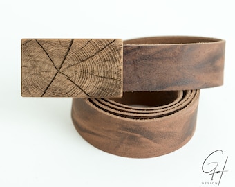 Leather belt with pear wood tree trunk design