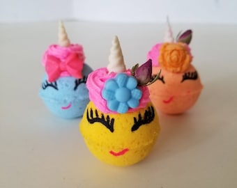 Mini Brisas the unicorn bathbomb