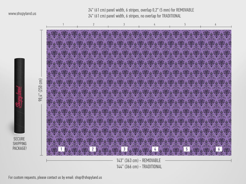 Puede incluir: Un patr&oacute;n de papel tapiz morado y negro con un dise&ntilde;o repetido de una cara de fantasma. El papel tapiz est&aacute; disponible en dos tama&ntilde;os: 143 pulgadas por 363 cent&iacute;metros (removible) y 144 pulgadas por 366 cent&iacute;metros (tradicional).