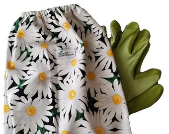 Daisies GardenSleeve by NOMPI poison ivy protection long sleeved gardening gloves farmers sleeves arm guard mosquito bites