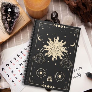 Carnet de notes à spirales façon carte de tarot | Parfait pour un gratitude journal, un grimoire, cahier de manifestation, cadeau pour elle