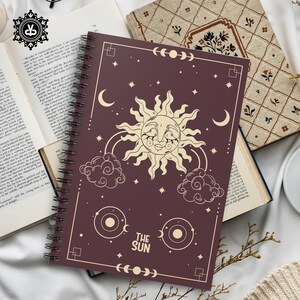 Carnet de notes à spirales façon carte de tarot | Parfait pour un gratitude journal, un grimoire, cahier de manifestation, cadeau pour elle