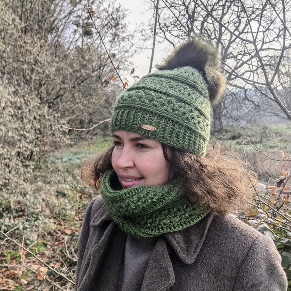 Snood + Bonnet en laine pompon fausse fourrure - 'Vert mousse' - Handmade / Knitted Wool & Faux fur pompom 'Moss green' beanie + Snood