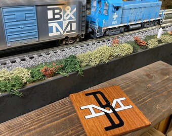 Montaña rusa del ferrocarril - Ferrocarril de Boston y Maine - Regalo del ferrocarril - Montaña rusa de madera - Montaña rusa de caoba - Posavasos de roble - Juego de posavasos -Barware