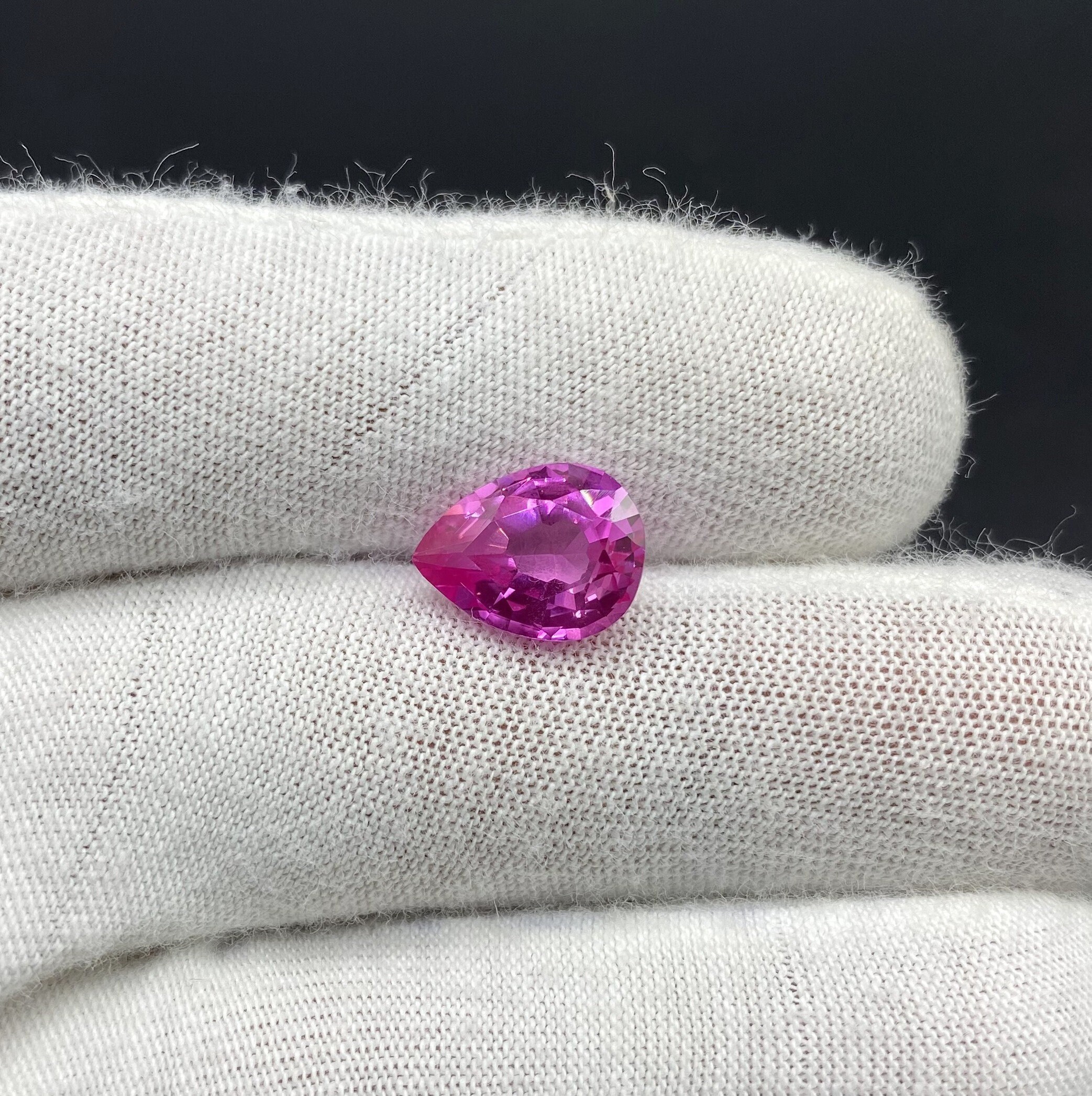 Saphir Rose Naturel De Ceylan – Taille Poire 24,60 Carats – Pierre Précieuse En Vrac – Excellent état