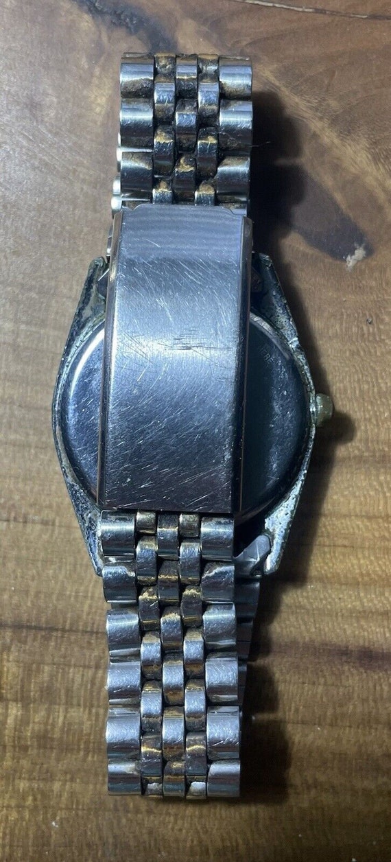 Vintage Timex Quartz M Cell Watch - Calendar Wate… - image 2