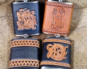 Fiaschetta in pelle personalizzata; Fiaschetta rivestita in pelle; Regalo per gli sposi