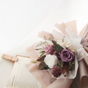 Bouquet de fleurs stabilisées standard/de luxe - Pervenche cachée