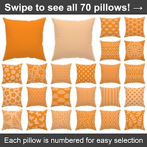 Könnte beinhalten: Eine Sammlung von 18 dekorativen Kissen in verschiedenen Orange- und Cremetönen. Die Kissen weisen einfarbige, florale, geometrische und gepunktete Muster auf. Der Text oben lautet "Swipe to see all 70 pillows!" und unten "Each pillow is numbered for easy selection."