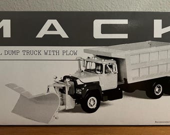 Mack R-Model Dump Truck with Plow Die-Cast Replica 1/34th Scale (1999)