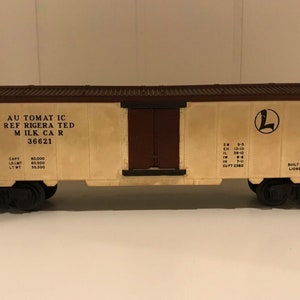 Lionel Trains: Automatic Refrigerated Milk Car
