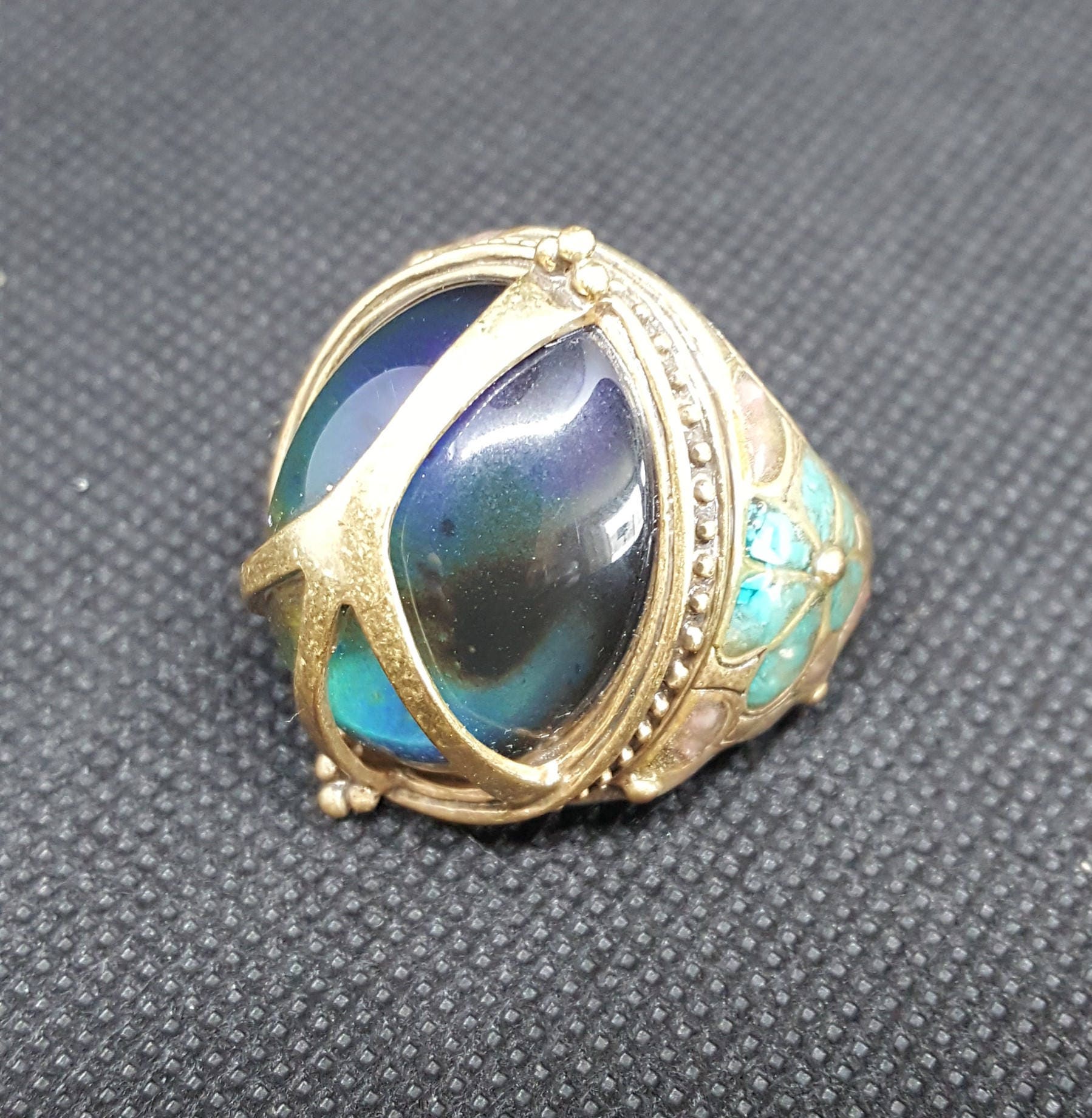 Vintage Lucky Brand PEACE Mood Ring -  Canada
