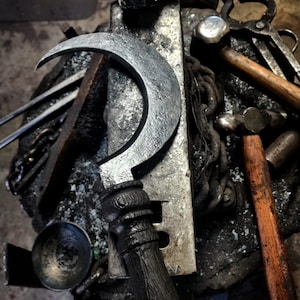 Hand Forged Witches Sickle: Antiqued Ebonized Wenge Handle