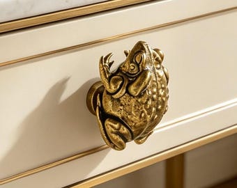 Brass Frog Drawer Knob, Antique Brass Toad Cabinet Pull, Vintage Animal Dresser Handle,  Brass Pull Handle, Decorative Furniture Hardware