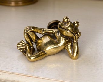 Brass Frog Drawer Knob, Antique Brass Cabinet Pull, Vintage Furniture Handle, Animal Drawer Pull, Frog Decor, Dresser Knob, Unique Gift