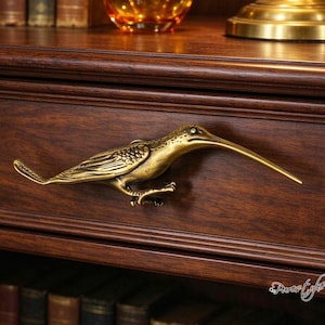 Brass Bird Drawer Knob, Gold Hummingbird Cabinet Pull, Antique Bird Handle, Brass Handle Pull, Vintage Furniture Hardware, Dresser Pull