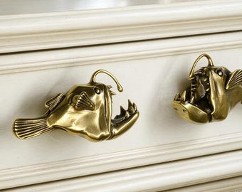 Vintage Solid Brass Anglerfish Drawer Pull Antique Bronze Deep Sea Fish Cabinet Knob,Kitchen Decor Knob,Brass Dresser Pull Handle,Brass Knob