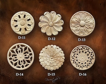 Houtgesneden appliqué: ronde rozetten op appliqué, ongeverfd rubberhouten opleglaag, houten rozet, D1-2