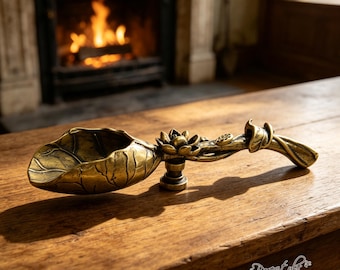 Vintage Brass Lotus Leaf Cabinet Pull, Vintage Floral Drawer Handle, Antique Brass Flower Hardware for Dresser Cupboard Home Decor