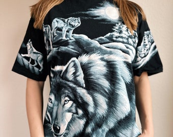 Vintage Wolf Graphic Tee Shirt / 1994