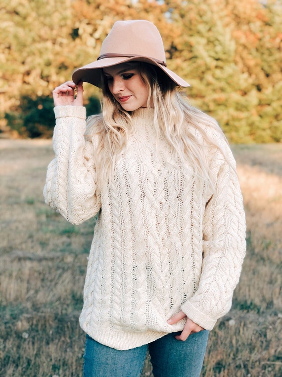 Vintage White Cream Turtleneck Sweater / Hand Knit