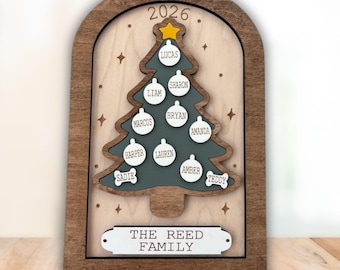 Personalized Family Christmas Tree Sign – Custom Wooden Holiday Plaque with Names | Keepsake Gift | Gift for Parents and Grandparents