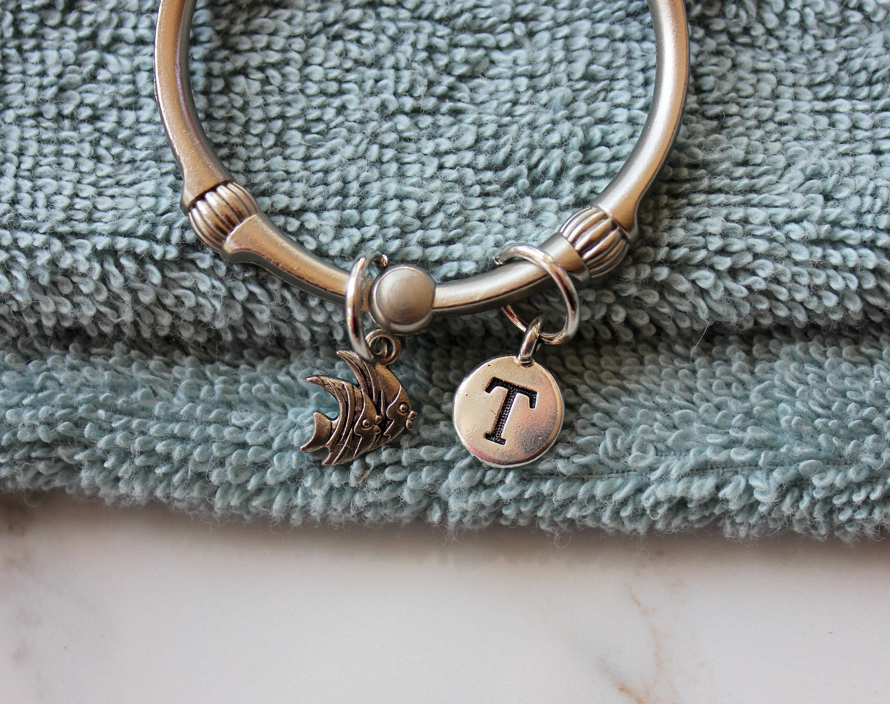 Fish Towel Identifier, Angel Fish Towel Organizer, Fish Towel Rack