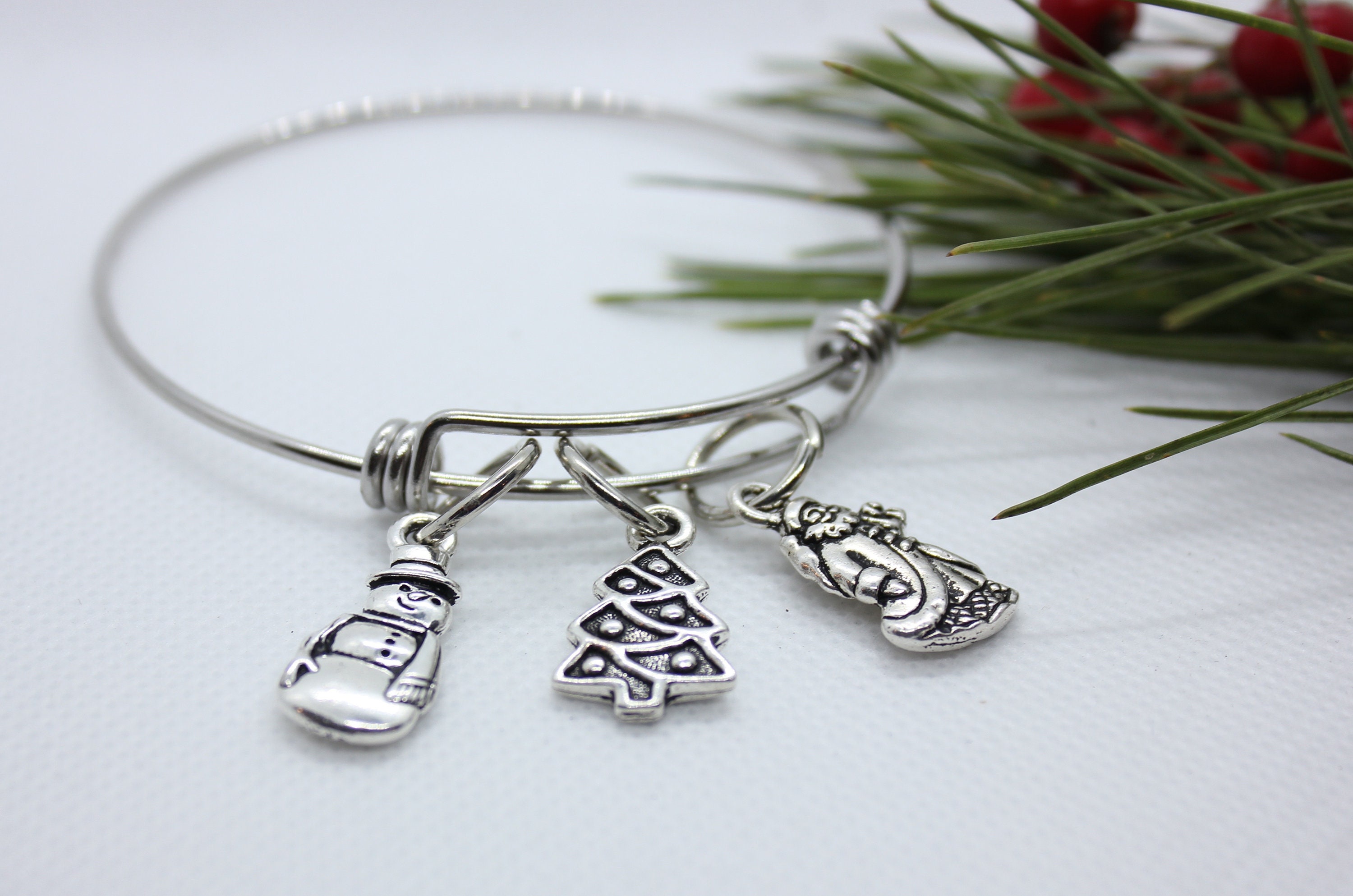 Christmas Charm Bangle, Christmas Charm Bracelet, Christmas Bangle Bracelet, Christmas Tree