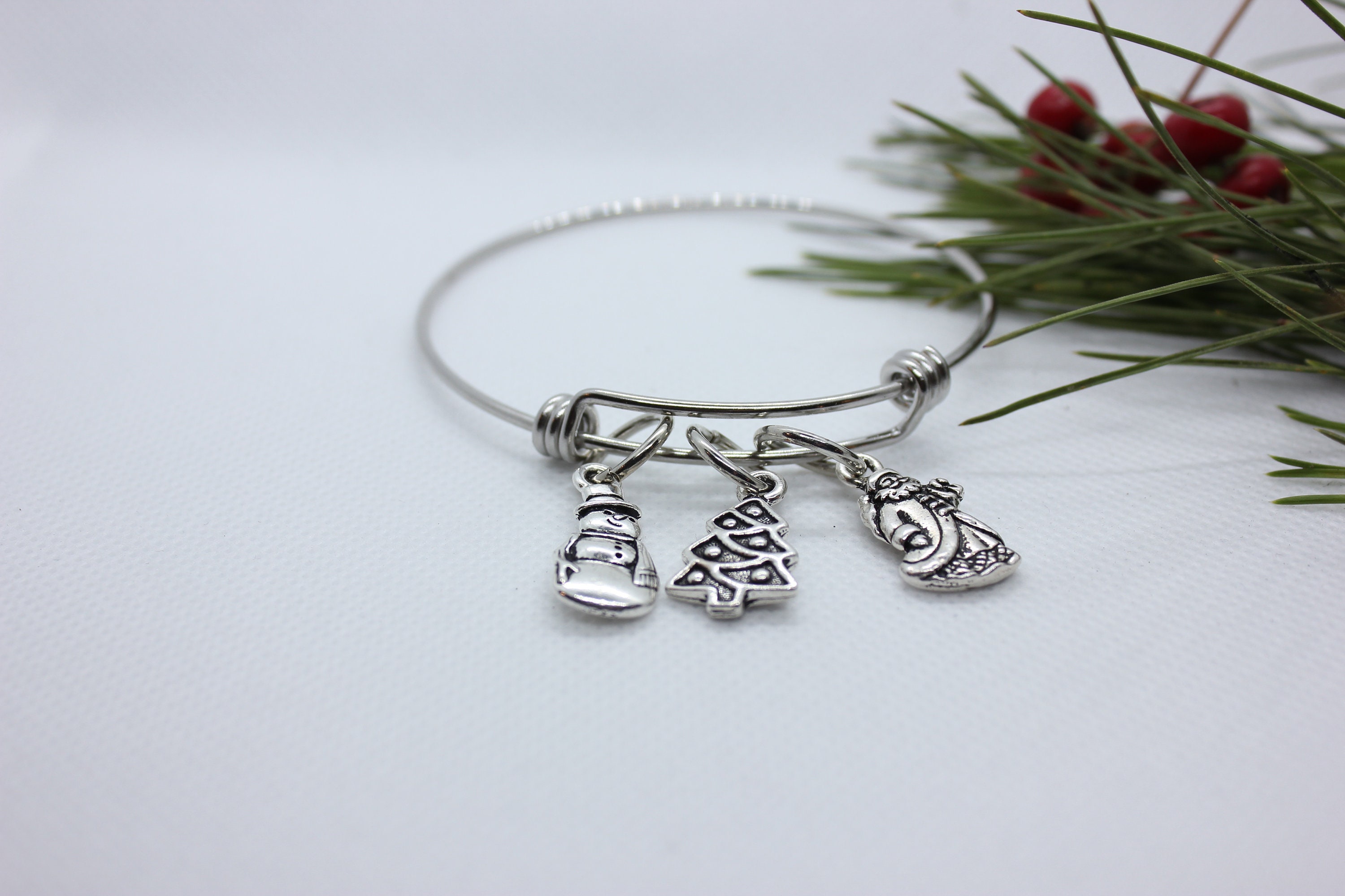 Christmas Charm Bangle, Christmas Charm Bracelet, Christmas Bangle Bracelet, Christmas Tree