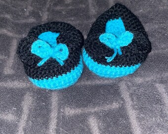 Blue girl, mouse, baby booties, homemade crocheted with bow