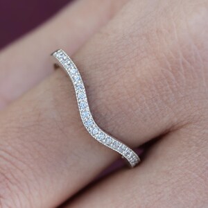 Round Lab Grown Diamond Curved Ring Sustainable Wedding Band for Women Lab Grown Diamond Band Ring Anniversary Gift for Wife Chevron Ring