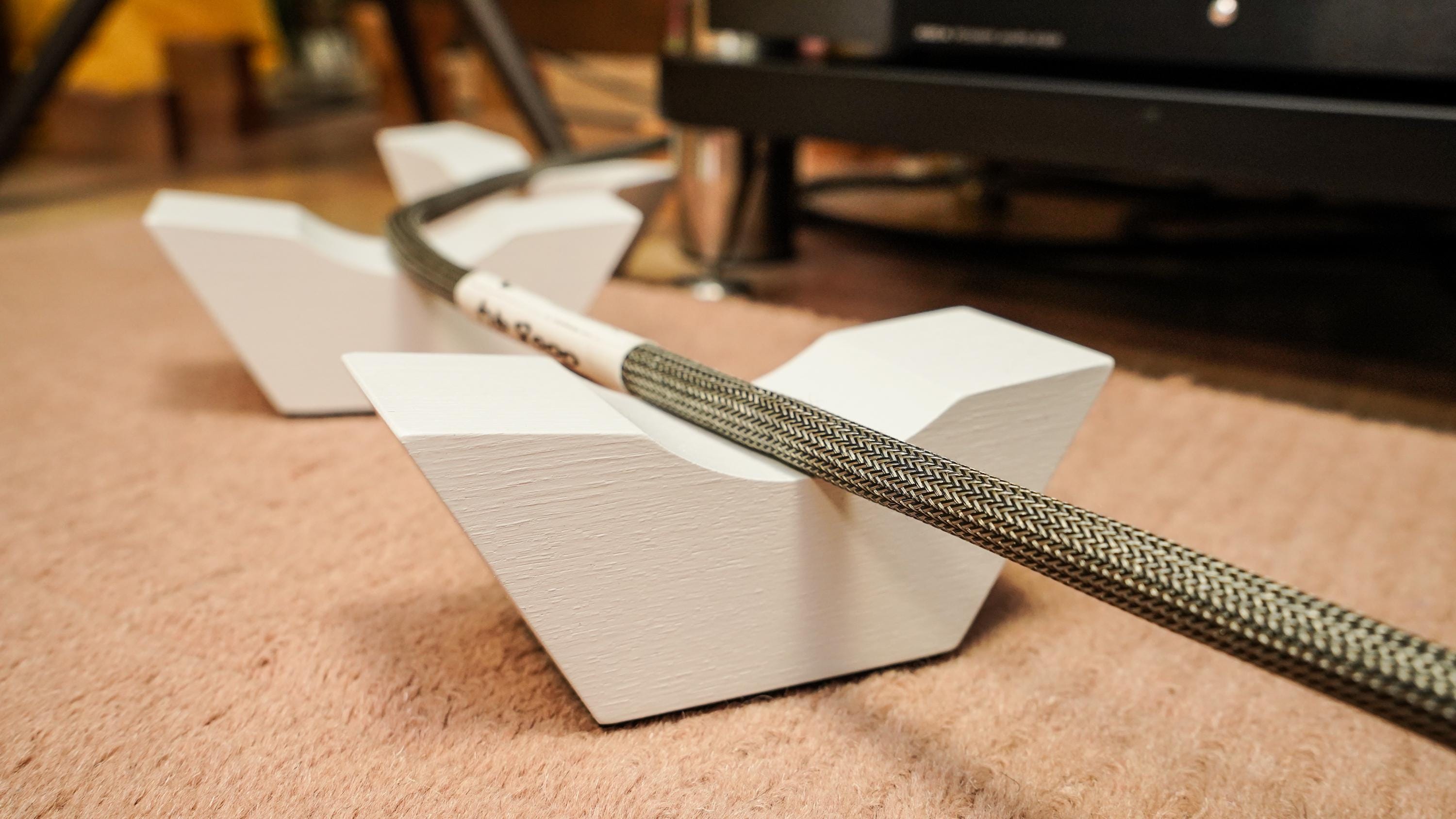 Audio File Cable Risers Set of White Hifi Audiophile Cable Risers | Speaker Cable Lift Stands ...