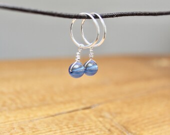 Sterling Silber Creolen, Blaue Glasperle baumeln