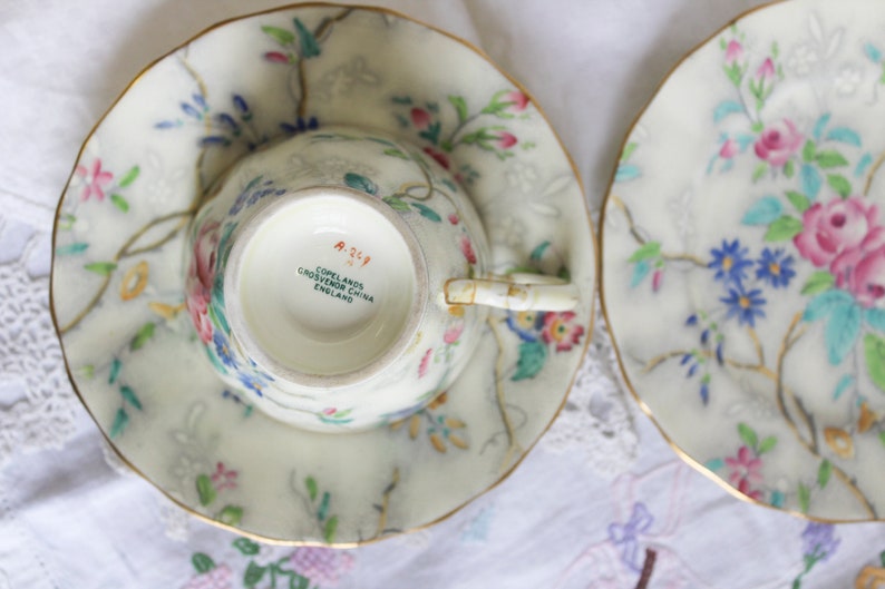 Jolie tasse à thé Grosvenor vintage, soucoupe et assiette latérale image 3