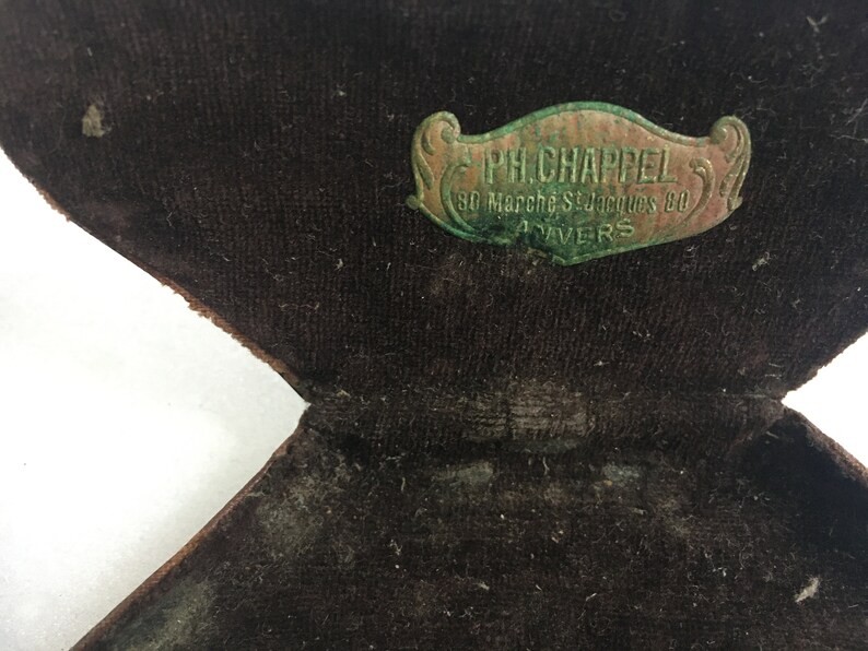 6 old spectacles and 5 vintage glasses cases