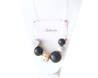 Collana in legno nero, collana di perline lunghe di ispirazione retrò, gioielli di tutti i giorni, regalo per il 30 ° compleanno delle donne, collana estiva sulla spiaggia, legno fatto a mano