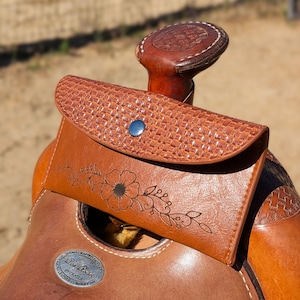 Saddle Phone Holder – Secure Trail Riding Pouch for Western Saddles | Lightweight Saddle Bag for Cell Phone & Essentials | One Flower