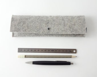 Minimalist pencil case | Utensil bag made of organic wool felt anthracite | dark gray | light gray | brown with button rivet closure