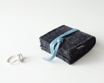 minimalist jewelry storage jewelry nest small 'margarete' made of organic felt anthracite with closure strap made of organic leather in various colors