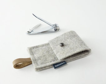 Minimalist small manicure case with high-quality nail clippers | made of organic wool felt and organic leather in various color combinations