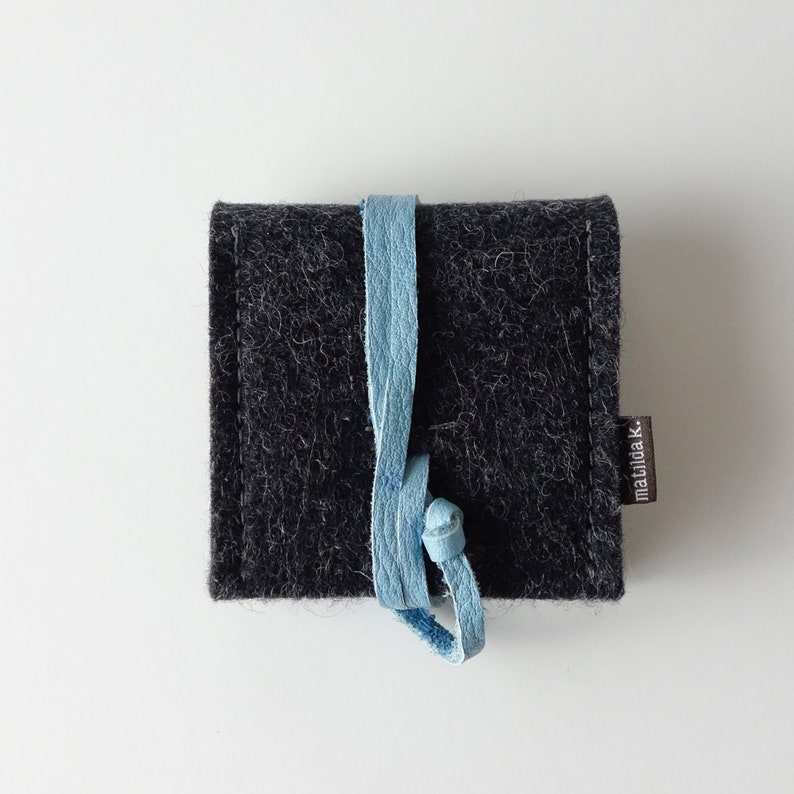 Jewellery storage organic felt organic leather jewelry case small jewelry bag anthracite-light blue ecological materials unique matilda k.