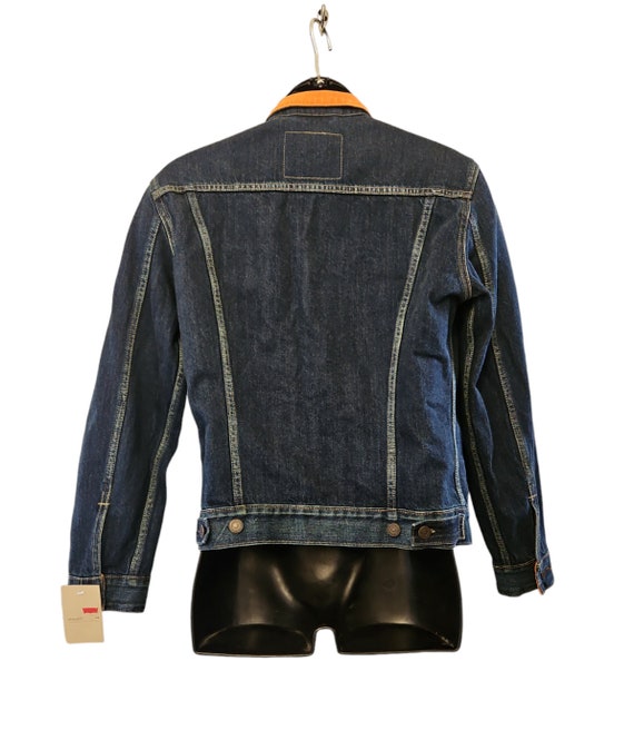 LEVI'S Denim jacket size medium dark denim trucke… - image 3