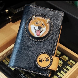 Capa de passaporte de couro personalizada para animais de estimação, porta-passaporte com retrato de cachorro/gato esculpido à mão, carteira de viagem personalizada para animais de estimação, presente memorial para animais de estimação