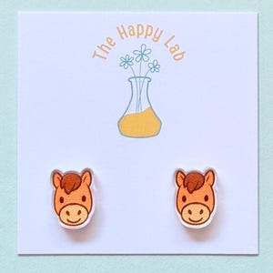 Pendientes de caballo: bonitos pendientes acrílicos para amantes de los caballos, ligeros, regalo ecuestre, hipoalergénicos y sin níquel.
